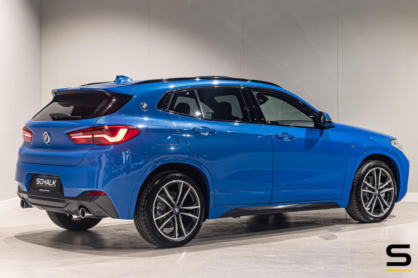 BMW X2 SDrive20i High Executive|NAP|Pano|HUD|H&K|Trekhaak|HUD