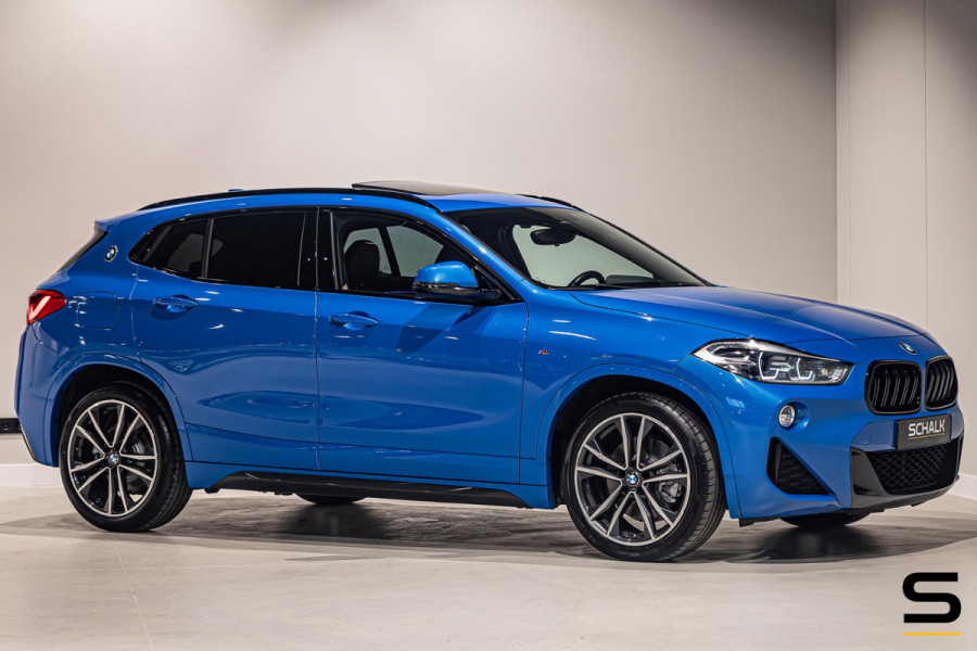 BMW X2 SDrive20i High Executive|NAP|Pano|HUD|H&K|Trekhaak|HUD