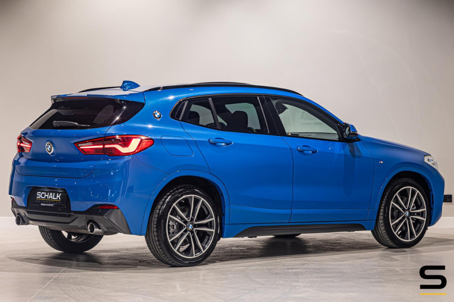 BMW X2 SDrive20i High Executive|NAP|Pano|HUD|H&K|Trekhaak|HUD