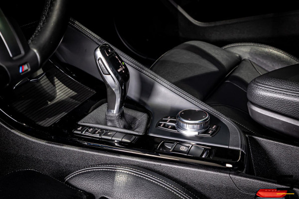 BMW X2 SDrive20i High Executive|NAP|Pano|HUD|H&K|Trekhaak|HUD