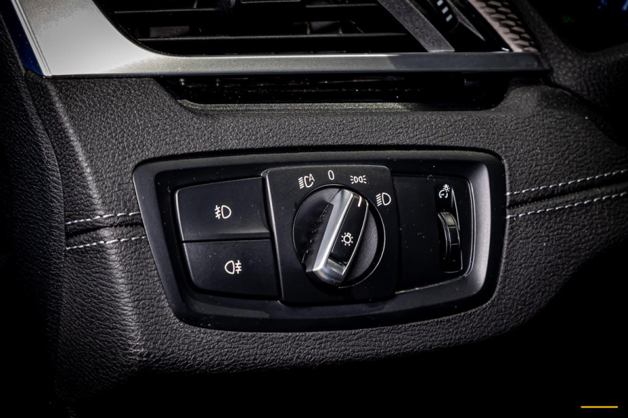BMW X2 SDrive20i High Executive|NAP|Pano|HUD|H&K|Trekhaak|HUD