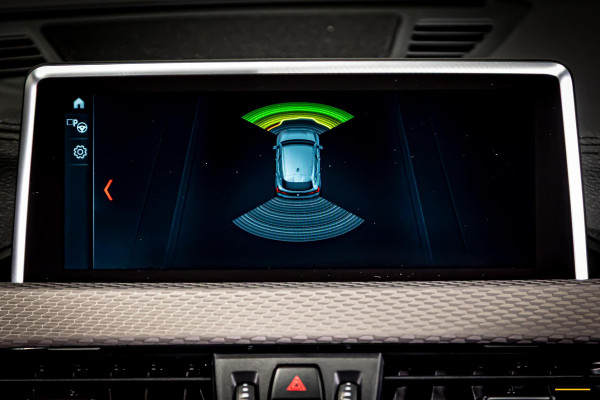 BMW X2 SDrive20i High Executive|NAP|Pano|HUD|H&K|Trekhaak|HUD
