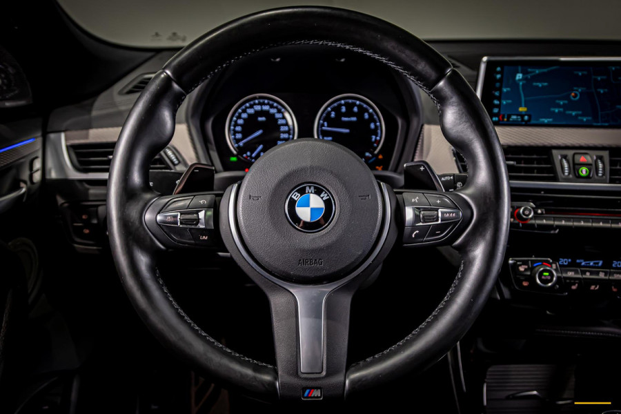 BMW X2 SDrive20i High Executive|NAP|Pano|HUD|H&K|Trekhaak|HUD