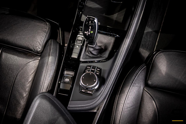 BMW X2 SDrive20i High Executive|NAP|Pano|HUD|H&K|Trekhaak|HUD