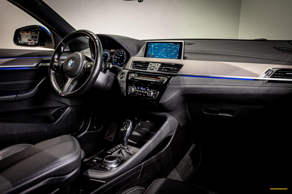 BMW X2 SDrive20i High Executive|NAP|Pano|HUD|H&K|Trekhaak|HUD