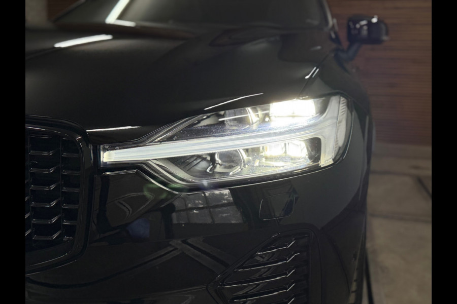 Volvo XC60 2.0 T6 Plug-in hybrid AWD Ultra Black Edition | Pano | Luchtvering | 21' inch | Harman/Kardon | BTW