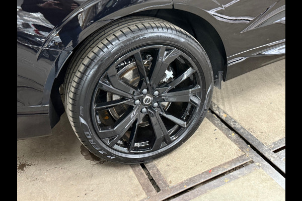 Volvo XC60 2.0 T6 Plug-in hybrid AWD Ultra Black Edition | Pano | Luchtvering | 21' inch | Harman/Kardon | BTW