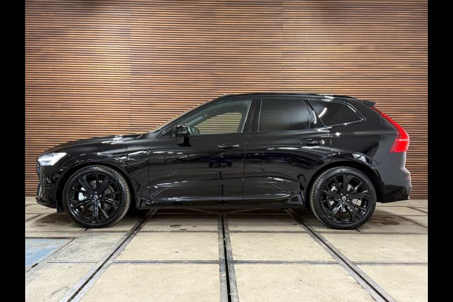 Volvo XC60 2.0 T6 Plug-in hybrid AWD Ultra Black Edition | Pano | Luchtvering | 21' inch | Harman/Kardon | BTW