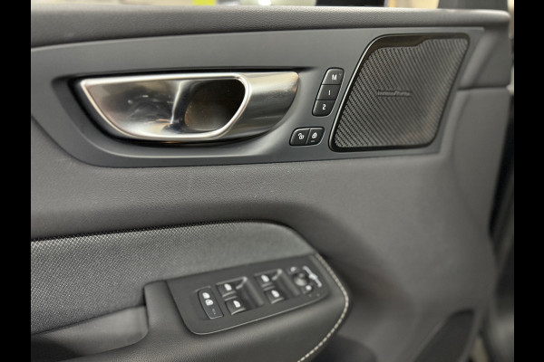 Volvo XC60 2.0 T6 Plug-in hybrid AWD Ultra Black Edition | Pano | Luchtvering | 21' inch | Harman/Kardon | BTW