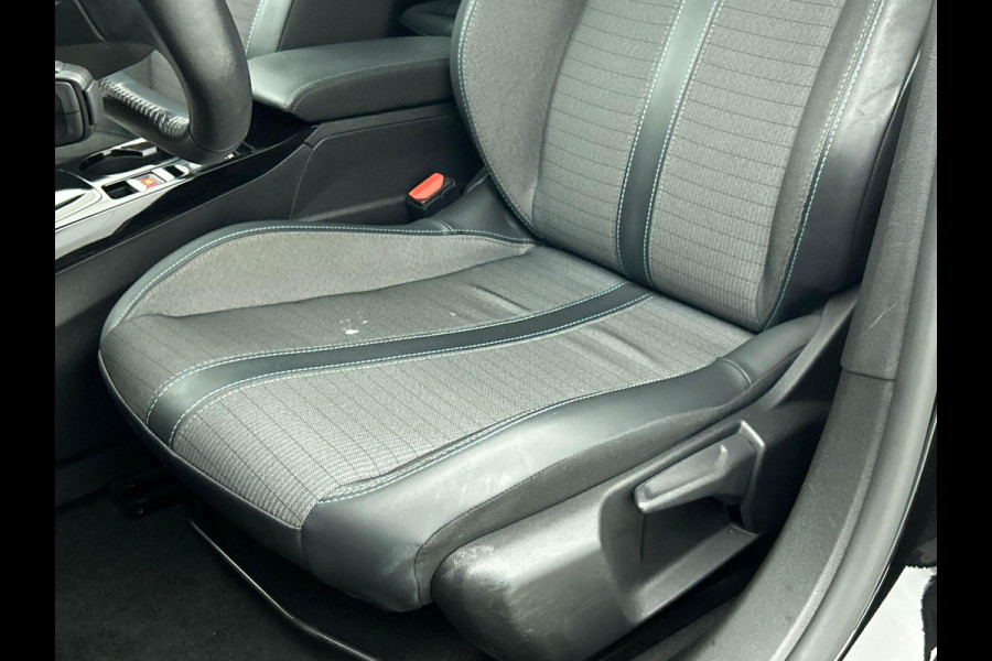 Peugeot e-208 EV Allure 50 kWh Panoramadak Airco ECC Adaptive Cruise Control Full LED Carplay Navi Parkeersensoren + Camera Achter DAB+