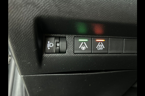 Peugeot e-208 EV Allure 50 kWh Panoramadak Airco ECC Adaptive Cruise Control Full LED Carplay Navi Parkeersensoren + Camera Achter DAB+