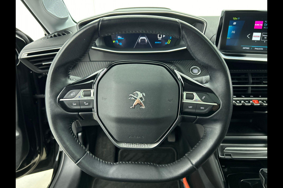 Peugeot e-208 EV Allure 50 kWh Panoramadak Airco ECC Adaptive Cruise Control Full LED Carplay Navi Parkeersensoren + Camera Achter DAB+