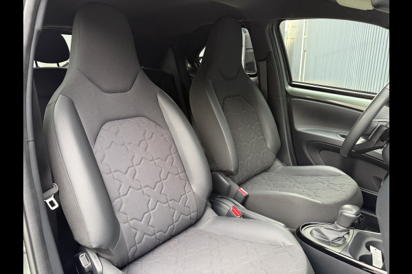 Toyota Aygo X 1.0 VVT-i S-CVT Premium | Nieuwstaat | 10 jaar GARANTIE | Rijklaar!!