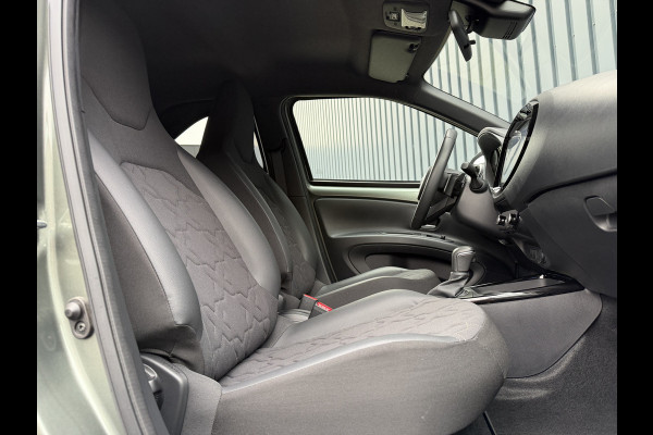 Toyota Aygo X 1.0 VVT-i S-CVT Premium | Nieuwstaat | 10 jaar GARANTIE | Rijklaar!!