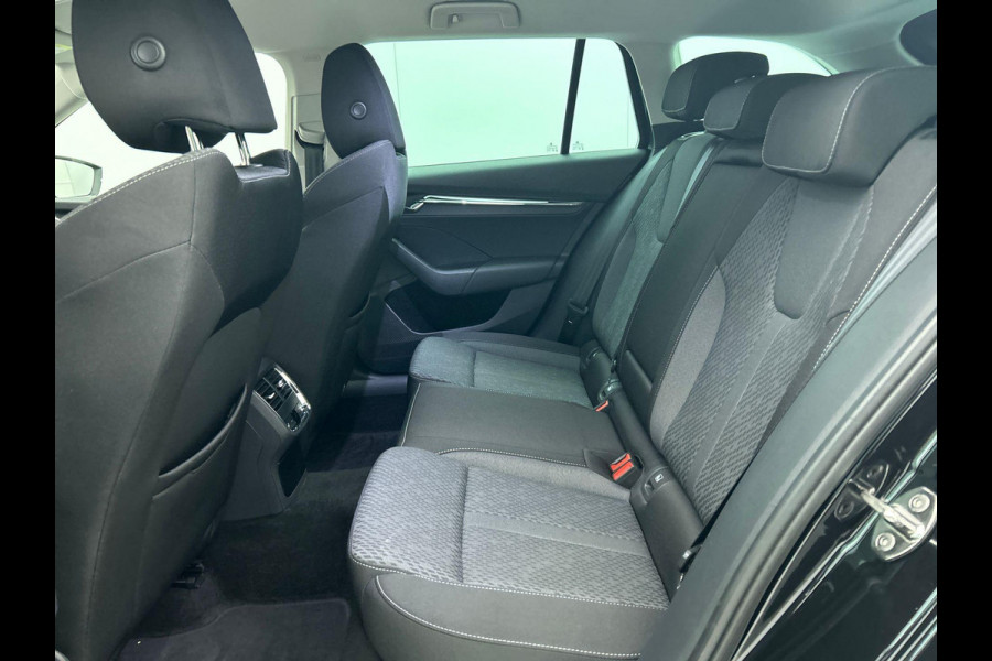 Škoda Octavia Combi 1.0 e-TSI DSG Business Edition Plus | Climate Control | Navigatie | Apple Carplay/Android Auto | Trekhaak | Virtual Cockpit | PDC VA | Camera | Adaptive Cruise Control