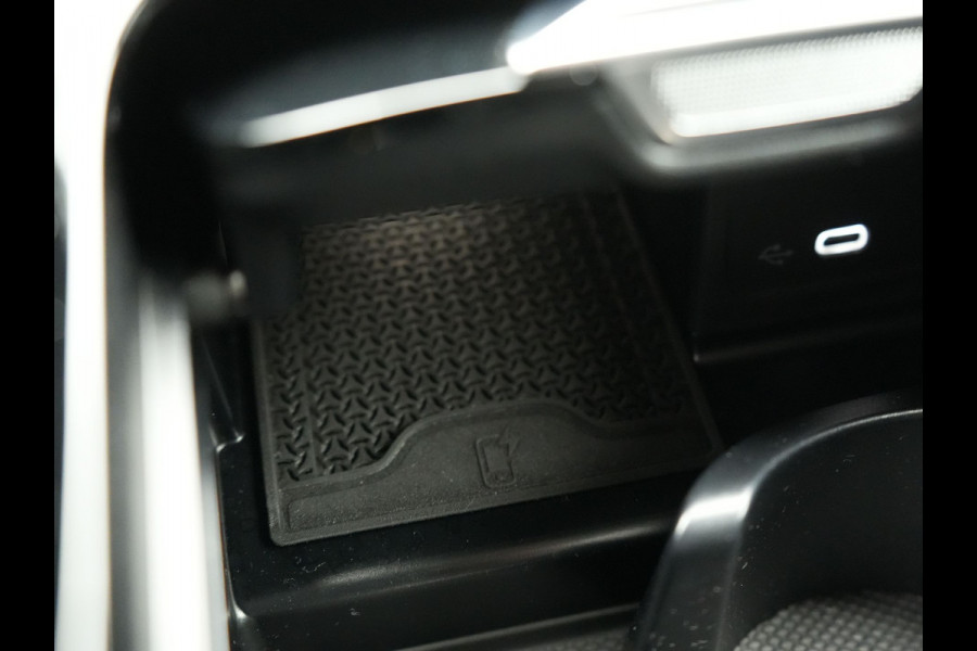 Mercedes-Benz C-Klasse Estate 300 e Plug In Hybrid 320pk NIEUW MODEL | PHEV | Adaptive Cruise | Camera | Stoelverwarming | Apple Carplay | DAB | LED |  Navi Full Map | Virtual |