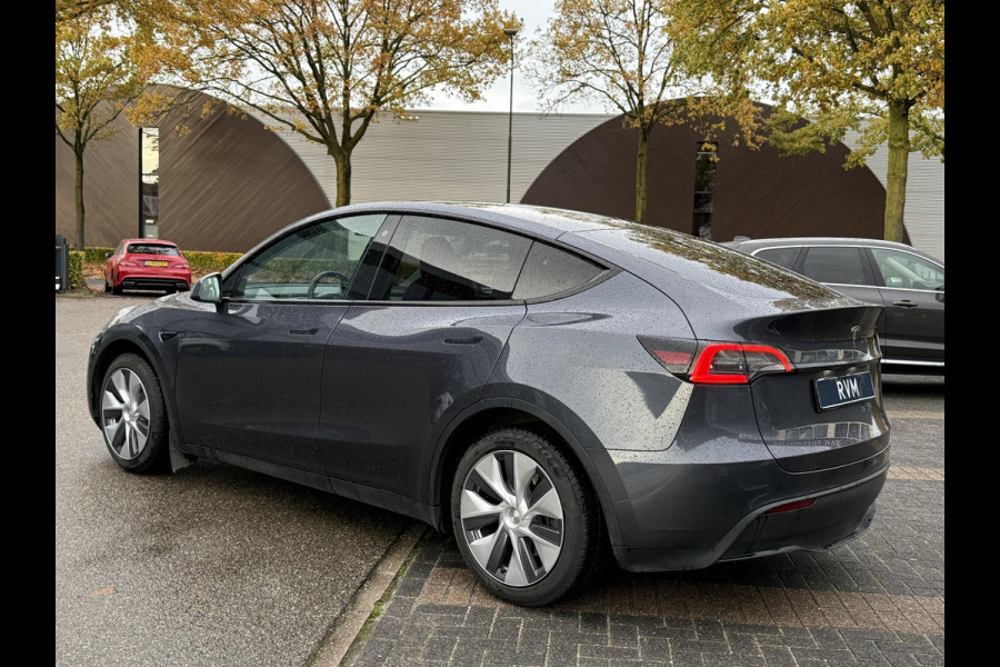 Tesla Model Y RWD 58 kWh AFNEEMBARE TREKHAAK| STOEL/ STUURVERW| AUTOPILOT| RIJKLAARPRIJS INCL. TESLA GARANTIE t/m 03-2027/80.000km accu en aandrijflijn t/m 03-2031/160.000km