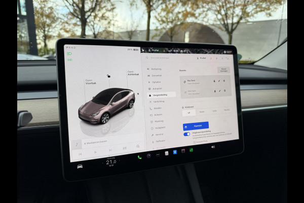 Tesla Model Y RWD 58 kWh AFNEEMBARE TREKHAAK| STOEL/ STUURVERW| AUTOPILOT| RIJKLAARPRIJS INCL. TESLA GARANTIE t/m 03-2027/80.000km accu en aandrijflijn t/m 03-2031/160.000km