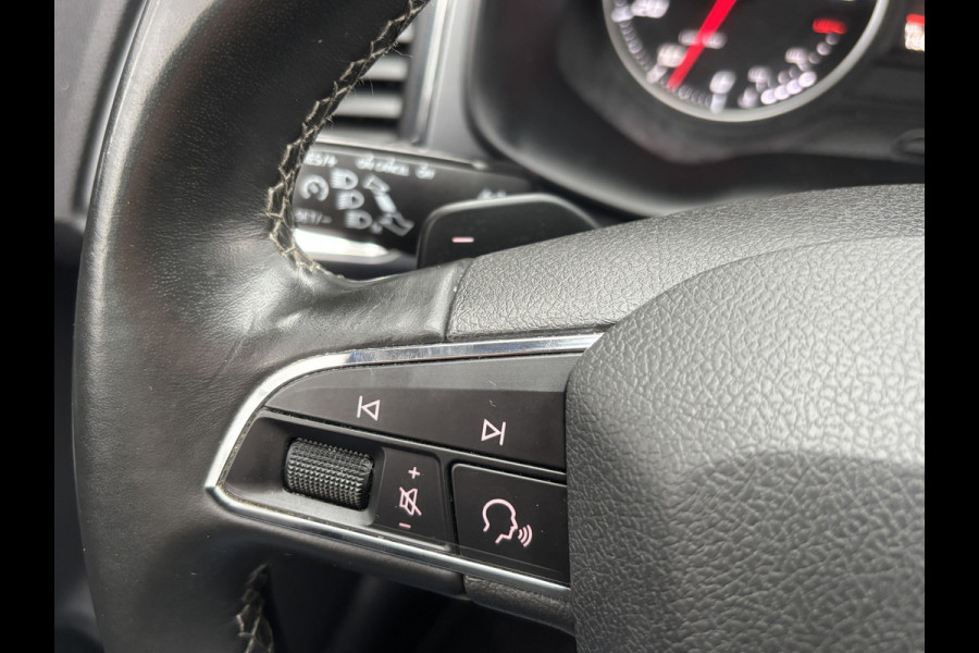 Seat Ateca 1.5 TSI Business Intense | Automaat | Trekhaak | Stoel Verwarming | Apple Carplay