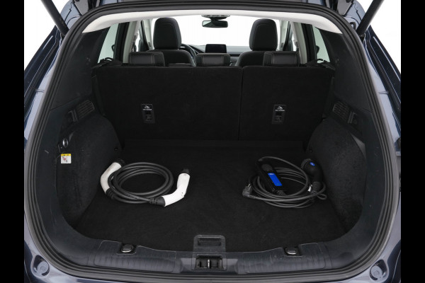 Ford Kuga 2.5 PHEV Vignale (Plug-In) (INCL-BTW) Aut. *PANO | LEATHER | DIGI-COCKPIT | FULL-LED | BANG/OLUFSEN-AUDIO |  HEAD-UP | KEYLESS | DAB | CARPLAY | NAVI-FULLMAP | MEMORY-PACK | HEATED-COMFORTSEATS | LANE-ASSIST | .