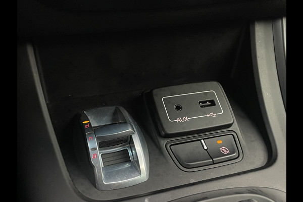 Alfa Romeo Giulietta 1.4 Turbo MultiAir Super | Xenon | Stoelverwarming | Carbon delen | Veloce bumpers Bose