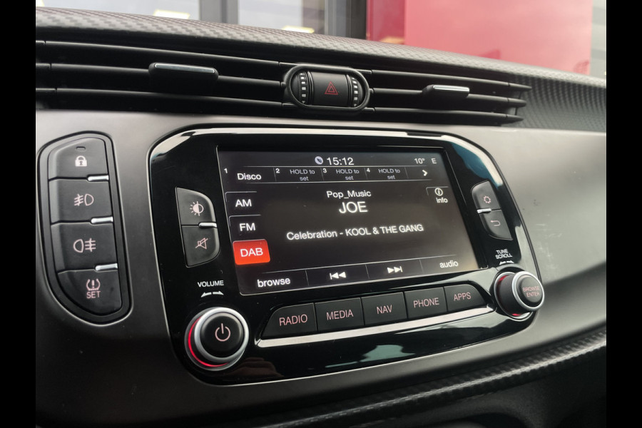 Alfa Romeo Giulietta 1.4 Turbo MultiAir Super | Xenon | Stoelverwarming | Carbon delen | Veloce bumpers Bose