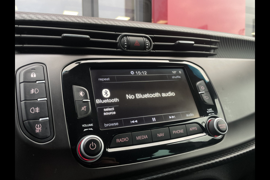 Alfa Romeo Giulietta 1.4 Turbo MultiAir Super | Xenon | Stoelverwarming | Carbon delen | Veloce bumpers Bose