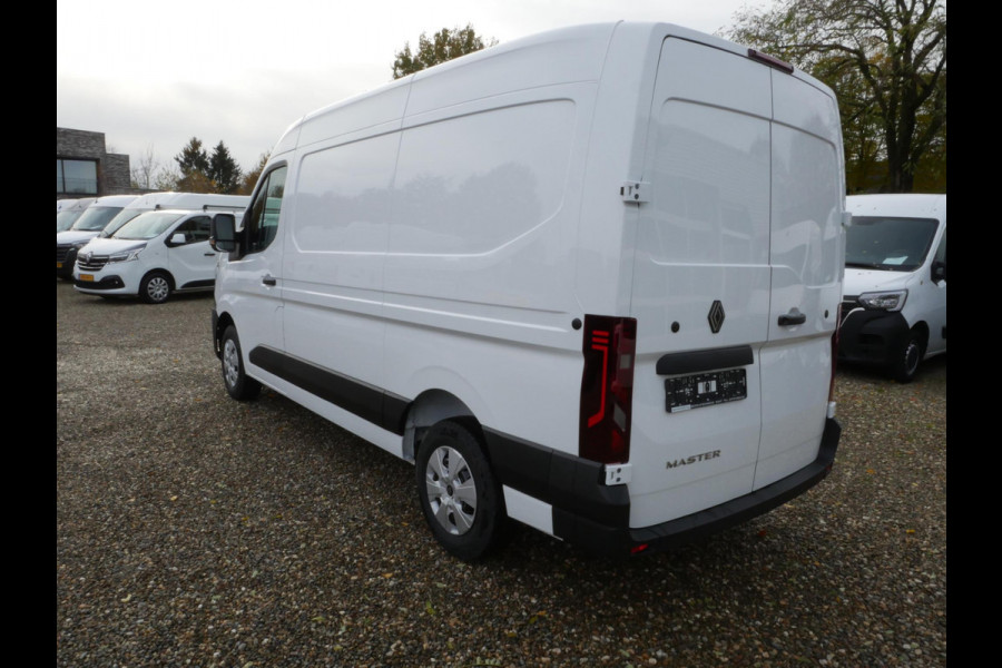 Renault Master 2.0 dCi 136PK L2H2 Airco NIEUW BPM-vrij direct uit voorraad leverbaar