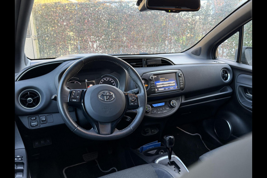 Toyota Yaris 1.5 Hybrid Executive | Panorama dak | Cruise Control | Dealer onerhouden
