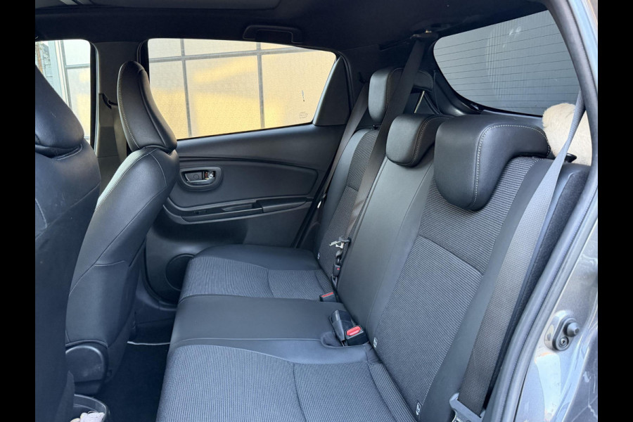 Toyota Yaris 1.5 Hybrid Executive | Panorama dak | Cruise Control | Dealer onerhouden