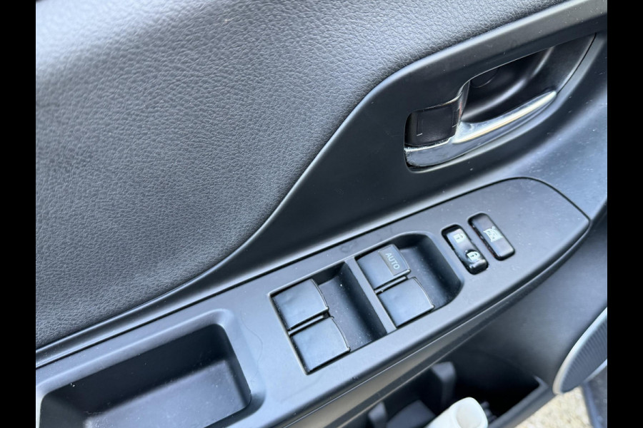 Toyota Yaris 1.5 Hybrid Executive | Panorama dak | Cruise Control | Dealer onerhouden