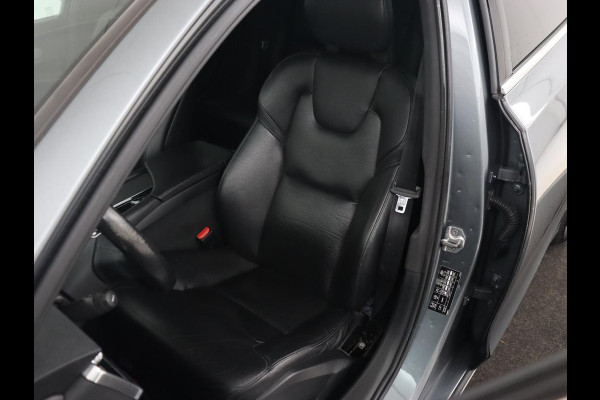 Volvo V90 2.0 D3 Momentum | Leder | Trekhaak | Stoelverwarming | Adaptive cruise | Carplay | Navigatie | Digital Cockpit | Full LED | Parkeerhulp | Climate control