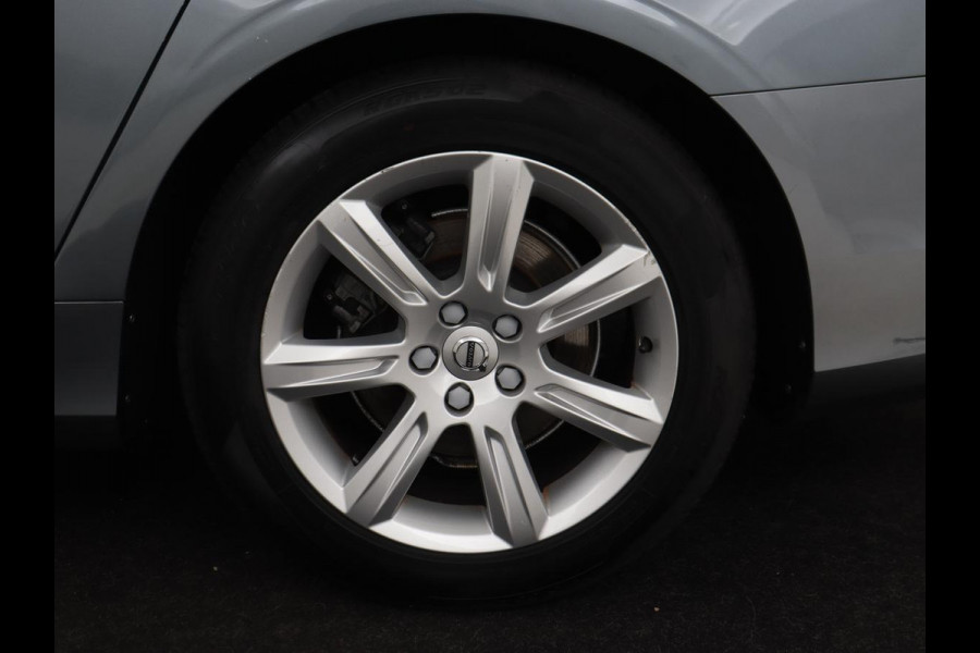 Volvo V90 2.0 D3 Momentum | Leder | Trekhaak | Stoelverwarming | Adaptive cruise | Carplay | Navigatie | Digital Cockpit | Full LED | Parkeerhulp | Climate control