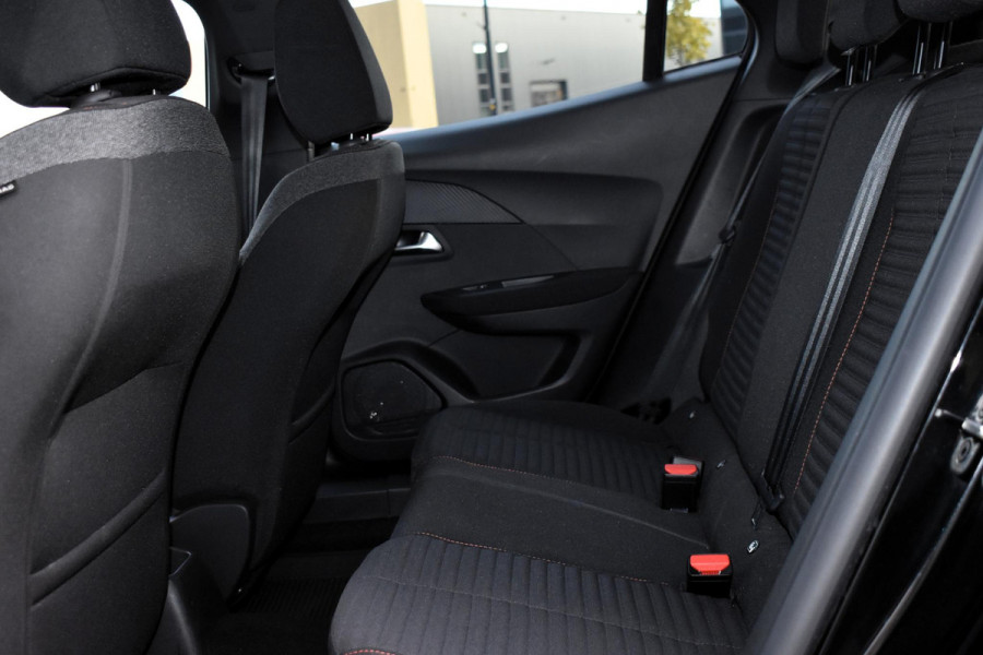 Peugeot 2008 1.2 PureTech Active | Trekhaak | Carplay | Stoelverw. | Incl. garantie