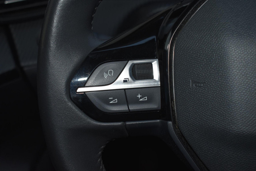 Peugeot 2008 1.2 PureTech Active | Trekhaak | Carplay | Stoelverw. | Incl. garantie