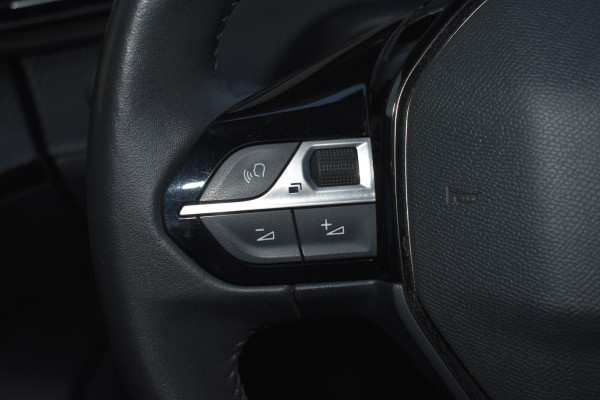 Peugeot 2008 1.2 PureTech Active | Trekhaak | Carplay | Stoelverw. | Incl. garantie