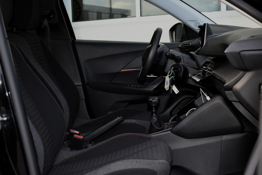 Peugeot 2008 1.2 PureTech Active | Trekhaak | Carplay | Stoelverw. | Incl. garantie