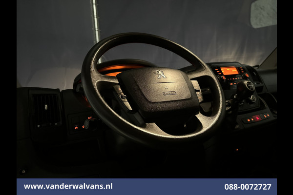 Peugeot Boxer 2.2 BlueHDi 141pk Bakwagen Laadklep Euro6 Airco | 955kg laadvermogen | Cruisecontrol Bijrijdersbank