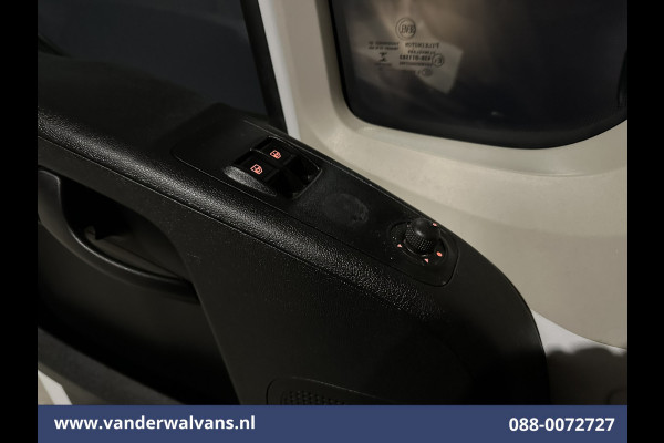 Peugeot Boxer 2.2 BlueHDi 141pk Bakwagen Laadklep Euro6 Airco | 955kg laadvermogen | Cruisecontrol Bijrijdersbank