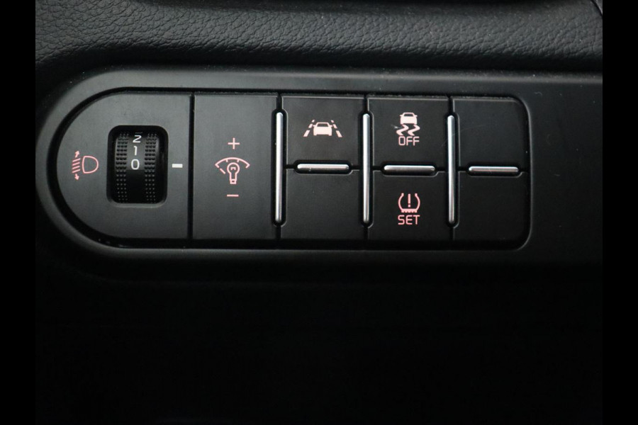 Kia Ceed 1.4 T-GDi DynamicLine | Automaat | Carplay | Camera | Navigatie | Parkeerhulp | Climate control | Bluetooth | Cruise control