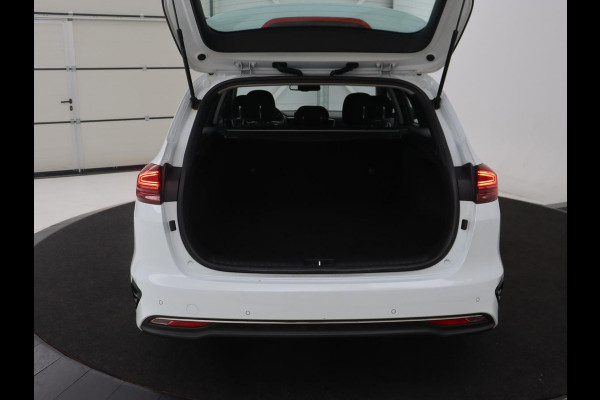 Kia Ceed 1.4 T-GDi DynamicLine | Automaat | Carplay | Camera | Navigatie | Parkeerhulp | Climate control | Bluetooth | Cruise control