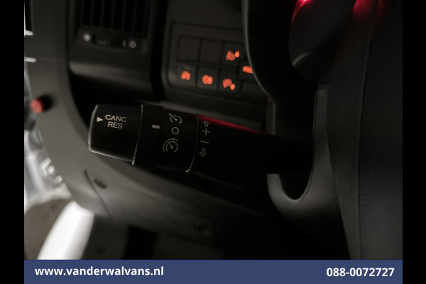 Peugeot Boxer 2.2 BlueHDi 141pk Bakwagen Laadklep Euro6 Airco | 985kg laadvermogen | Cruisecontrol Bijrijdersbank