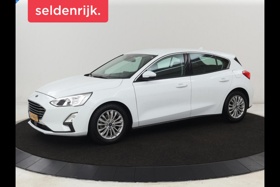 Ford Focus 1.0 EcoBoost Titanium | Automaat | Carplay | Navigatie | Keyless | Climate control | Parkeerhulp | Cruise control | Bluetooth