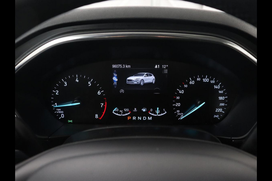 Ford Focus 1.0 EcoBoost Titanium | Automaat | Carplay | Navigatie | Keyless | Climate control | Parkeerhulp | Cruise control | Bluetooth