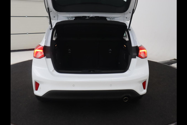 Ford Focus 1.0 EcoBoost Titanium | Automaat | Carplay | Navigatie | Keyless | Climate control | Parkeerhulp | Cruise control | Bluetooth