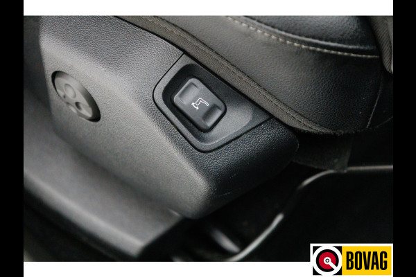 Opel Grandland X 1.2 Turbo Innovation 131 PK | Elec. achterklep | On-star | Cruise | Dodehoek detectie | Confortstoelen | Parkeerhulp, Regensensor, Apple Carplay, Android auto, Navigatie