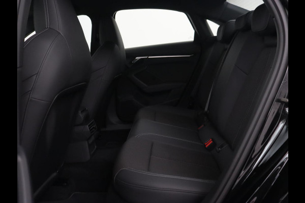 Audi A3 30 TFSI S edition | Stoelverwarming | Park Assist | Carplay | Sportstoelen | Half leder | Virtual Cockpit | Full LED | Navigatie | Bluetooth | Climate control | Cruise control