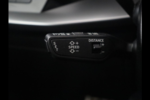 Audi A3 30 TFSI S edition | Stoelverwarming | Park Assist | Carplay | Sportstoelen | Half leder | Virtual Cockpit | Full LED | Navigatie | Bluetooth | Climate control | Cruise control