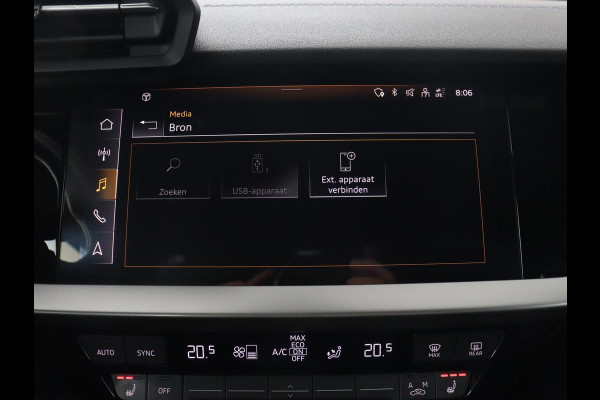 Audi A3 30 TFSI S edition | Stoelverwarming | Park Assist | Carplay | Sportstoelen | Half leder | Virtual Cockpit | Full LED | Navigatie | Bluetooth | Climate control | Cruise control