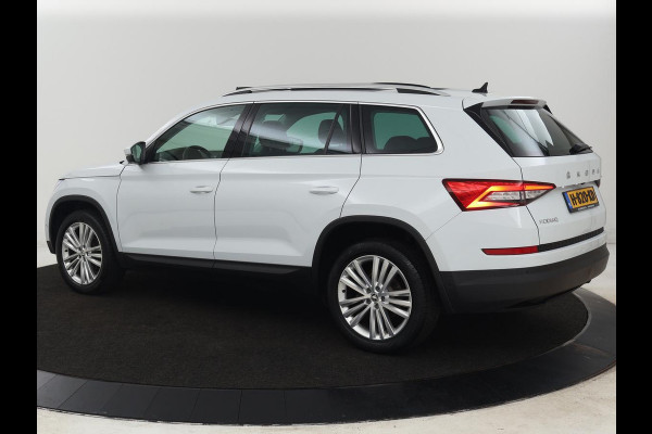 Škoda Kodiaq 1.5 TSI Business Edition Plus | Panoramadak | Trekhaak | Stoelverwarming | Adaptive cruise | Camera | Carplay | Achterbankverwarming | Virtual Cockpit | Keyless | Full LED